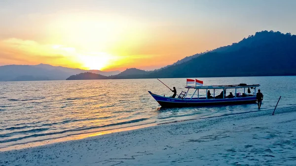 Hermosa Vista Playa Atardecer Isla Pahawan Lampung Sumatera Indonesia Pahawan — Foto de Stock