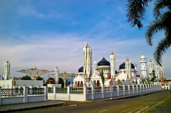 Baiturrahman Moskén Aceh Indonesienbaiturahman Moskén Historisk Moské Och Bevittnade Awesomeness — Stockfoto