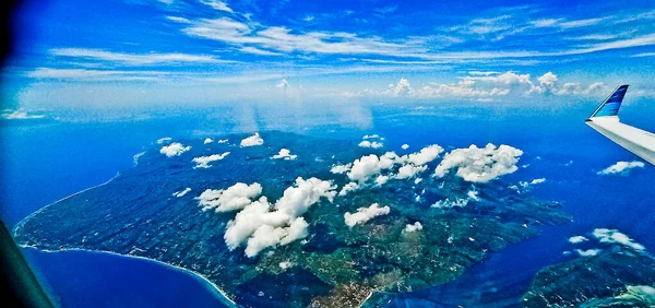 Vacker Utsikt Över Bali Och Labuan Bajo Från Flygplansfönstret Resan — Stockfoto