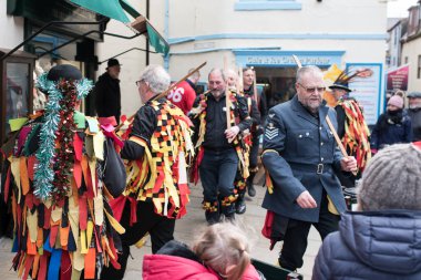 Whitby, Kuzey Yorkshire, Birleşik Krallık - 03 Mart 2022: Kraliyet Hava Kuvvetleri gazilerinden biri Ukrayna 'ya yardım amaçlı bir bağış toplama etkinliğine katıldı.