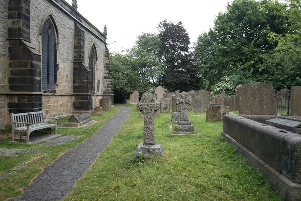 Cruces Celtas Iglesia San Edmundo Castleton Reino Unido — Foto de Stock
