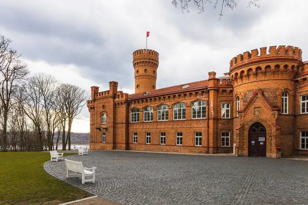 Old red bricks castle ensemble of Raudone, Lithuania — ストック写真