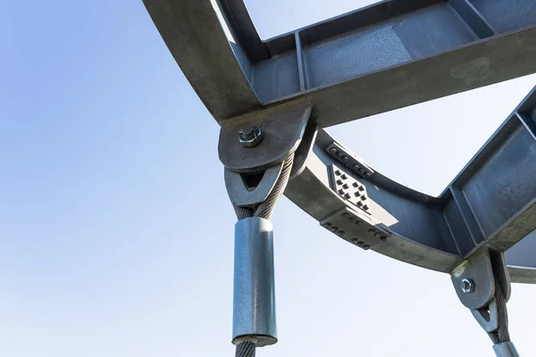 Massive Industrial Steel Construction Bolts Connecting Steel Beams Metal Rope Stockafbeelding