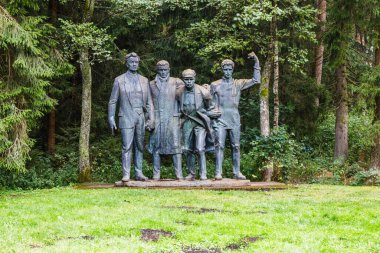 Sovyet döneminin heykeli ve Sovyet ideolojik kalıntıları. Druskininkai, Litvanya, 12 Eylül 2022.