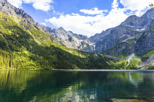Lago Montaña Situado Cordillera Los Altos Tatras — Foto de Stock