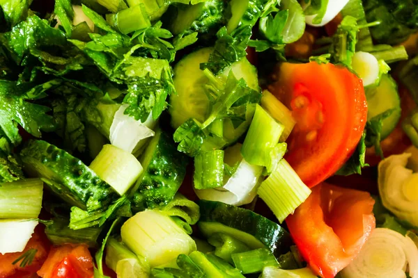 Fresh Salad Tomatoes Lettuce Onion Cucumbers Parsley — Stock Photo, Image