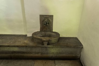 BALCHIK, BULGARIA - 19 Ekim 2019: Romanya Kraliçesi Maria 'nın Karadeniz kıyısında inşa edilen Balchik Sarayı' nın İçi, Quadrilater 'ın Romanya' ya ait olduğu dönemde.