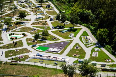 VELIKO TARNOVO, BULGARIA - 31 AĞUSTOS 2019: Çocuklar için minyatür havaalanı.