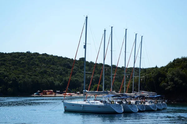 Syvota ギリシャ 2018年8月12日 ムルテメノビーチとヨットが近くに停泊 — ストック写真