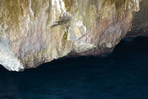 Die Farben Aus Dem Inneren Einer Blauen Höhle Auf Paxos — Stockfoto