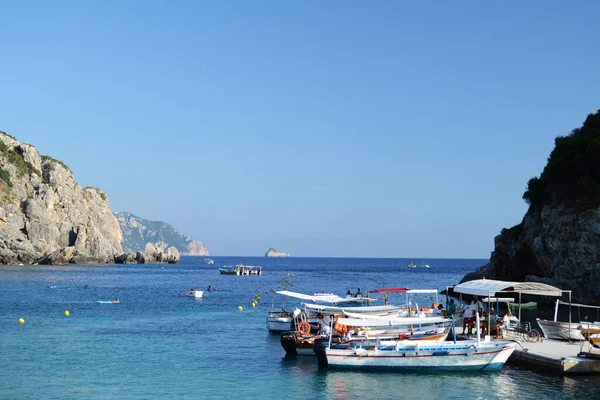 Corfu Grecia Agosto 2018 Bahía Ampelaki Paleokastritsa — Foto de Stock