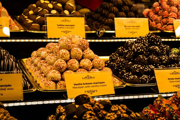 Tradiční Maďarské Sladkosti Marcipánem Vánočním Trhu — Stock fotografie