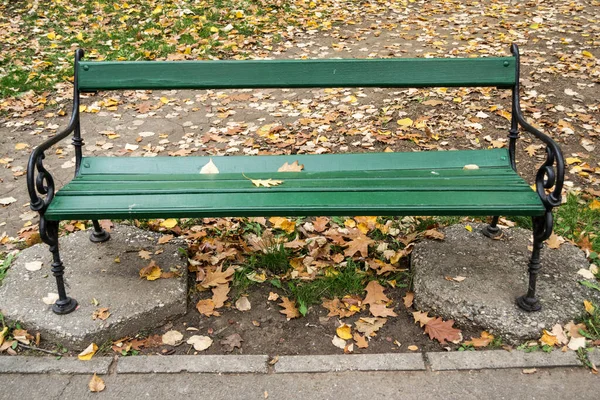 Autumn Season Bench Surrounded Covered Leaves — Stock Photo, Image