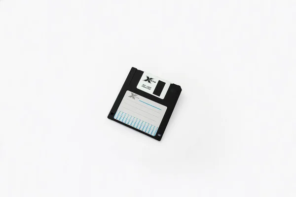 Бухарест Румыния Февраля 2022 Data 2Hd Floppy Disk Дюйма Белом — стоковое фото