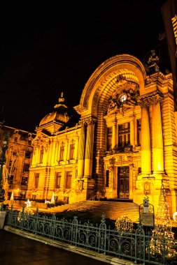 BUCHAREST, ROMANIA - MSK 02, 2021: MSK Sarayı 1900 yılında inşa edildi ve Calea Victoriei 'de yer aldı..