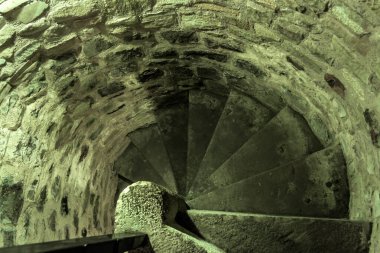 SUCEAVA, ROMANIA - 21 Haziran 2019: Suceava Ortaçağ Kalesinin İçi.