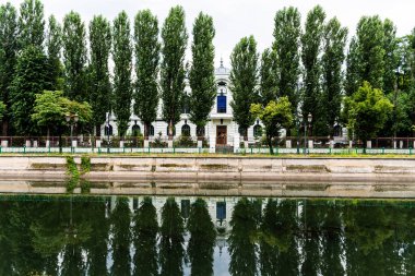 BUCHAREST, ROMANIA - 11 Temmuz 2021: Ulusal Patoloji ve Biyomedikal Bilimler Araştırma Enstitüsü 