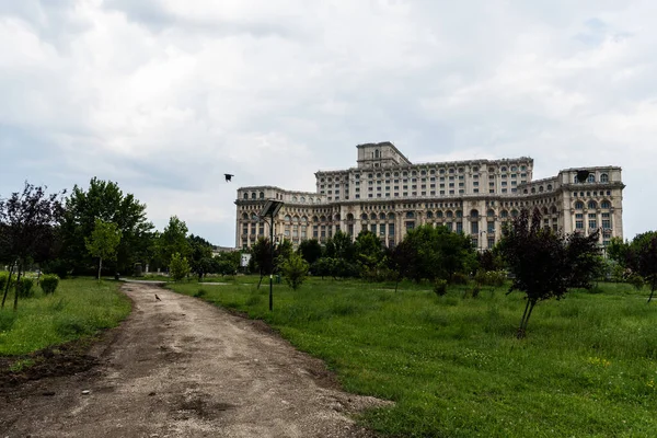 Parc Izvor Palais Parlement Maison Peuple Bucarest Roumanie — Photo