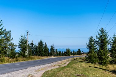 DN1R yolu, Belis-Fantanele barajı ile Belis komünü arasında. Cluj, Romanya.