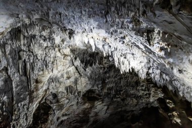 Romanya 'nın Bihor ilçesindeki Apuseni dağlarından Meziad mağarasının içi.