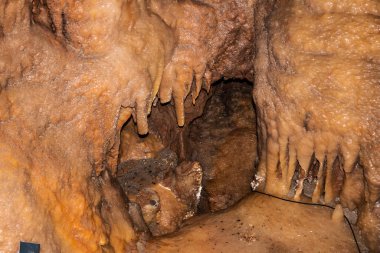 Farcu Madeninden Kristal Mağara, Kristal Mağara, Apuseni Dağları, Bihor İlçesi, Romanya.