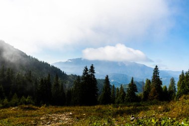 Bucegi Massif, Postavaru 'dan Allah Brasov' dan görüldü. Romanya.
