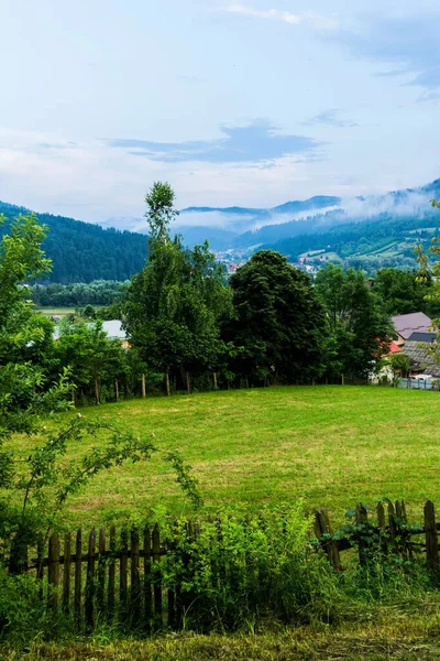 Gura Humorului 'de panoramik manzara, Suceava ilçesi, Bucovina, Romanya.