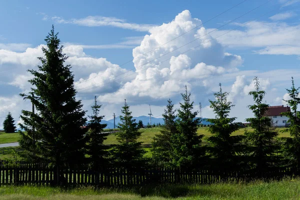 Piękny Krajobraz Tihucie Przechodzą Między Transylwanii Mołdawii Ziemi — Zdjęcie stockowe