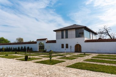 POTLOGI, ROMANIA - 17 NİSAN 2022: Potlogi 'den Brancovenesc Sarayı.