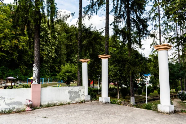 Parque Diversões Elementos Arquitetônicos Hotel Caminho Gruta Foras Lei Geoagiu — Fotografia de Stock