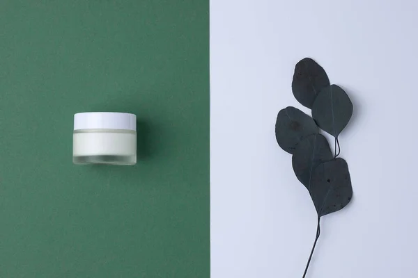 Minimal Composition Jar Cosmetic Cream Eucalyptus Green Background Flat Lay — Stock Photo, Image