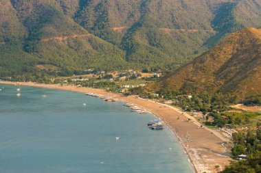 Adrasan sahilleri, deniz mavisi ve körfez, Akdeniz kıyıları, Adrasan kalesinden hava manzarası. Antalya Türkiye