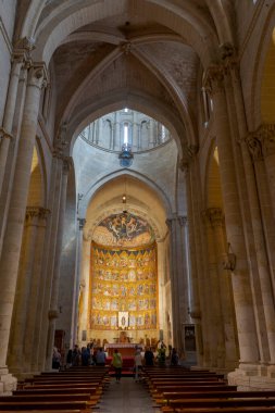 İspanya 'nın Salamanca şehrinin eski ve güzel katedralinin içinde.
