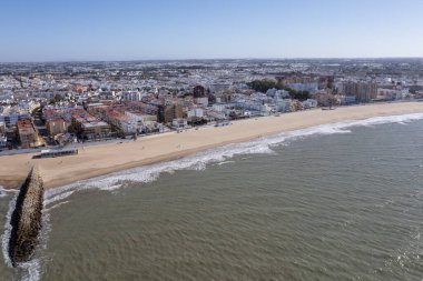 Cadiz, Endülüs kıyısındaki Chipiona belediyesinin hava manzarası
