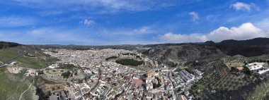 Endülüs 'ün Malaga iline bağlı Antequera belediyesinin görüşleri