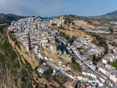 İspanya 'nın Cordoba ili İznajar belediyesinin manzarası