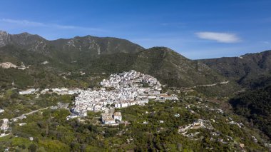 İspanya 'nın Malaga ili Ojen belediyesinin hava manzarası