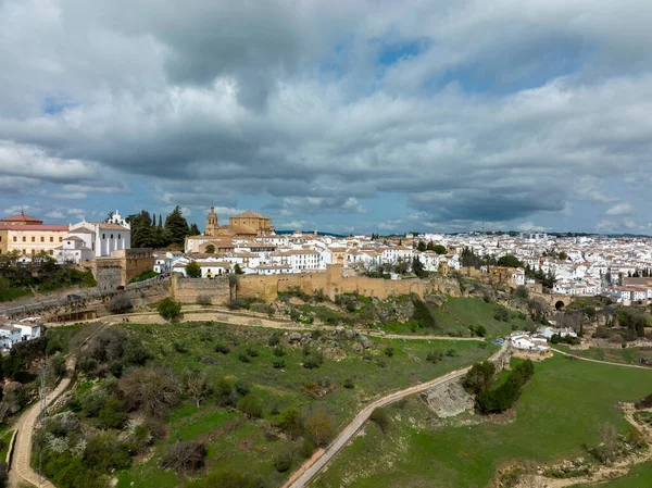 Utsikt Över Den Monumentala Staden Ronda Och Dess Antika Stadsmurar — Stockfoto