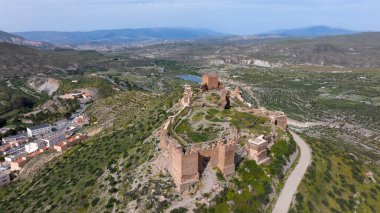 İspanya 'nın Almerya ilindeki Tabernas kalesi veya alcazaba manzarası