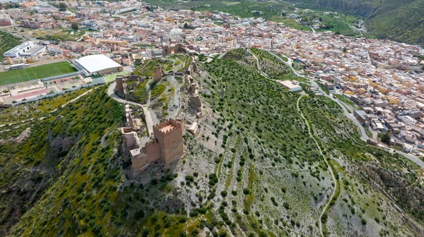 İspanya 'nın Almerya ilindeki Tabernas kalesi veya alcazaba manzarası
