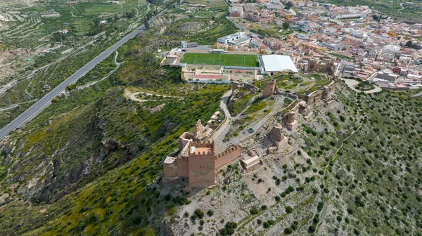 İspanya 'nın Almerya ilindeki Tabernas kalesi veya alcazaba manzarası