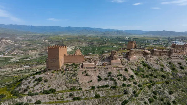 İspanya 'nın Almerya ilindeki Tabernas kalesi veya alcazaba manzarası