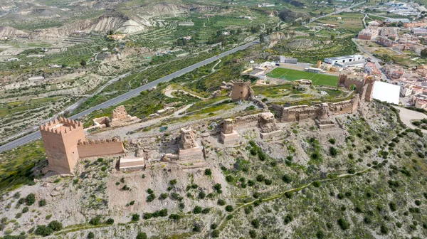 İspanya 'nın Almerya ilindeki Tabernas kalesi veya alcazaba manzarası