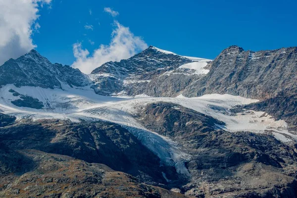 Pico Bernina Visto Desde Paso Bernina —  Fotos de Stock