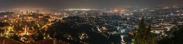 Antigua Ciudad Bérgamo Por Noche — Foto de Stock