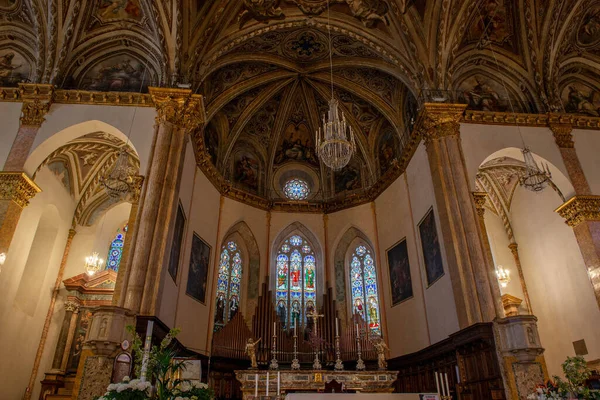 Perugia İtalya 24 Nisan 2022: Perugia 'nın iç katedrali, San Lorenzo Katedrali olarak da bilinir, Perugia' nın başlıca dini binasıdır.