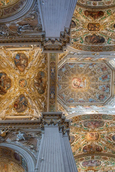 Bergamo Italien September 2022 Fräscht Tak Basilikan Santa Maria Maggiore — Stockfoto