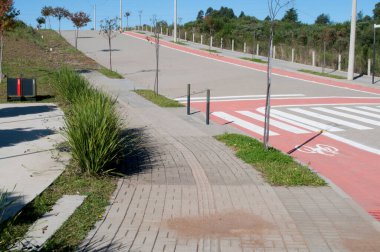 Photograph of a sidewalk of a park