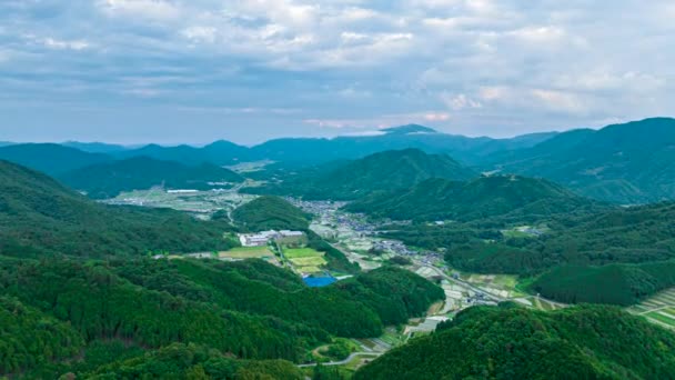 Powolne Pochylanie Się Nad Wiejską Japońską Społecznością Rolniczą Wysokiej Jakości — Wideo stockowe