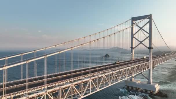 Rise Suspension Bridge Tower Cars Drive Span High Quality Footage — Stockvideo